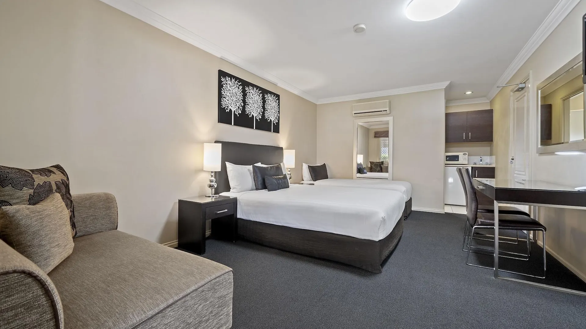 Ambassador On Ruthven Motel Toowoomba