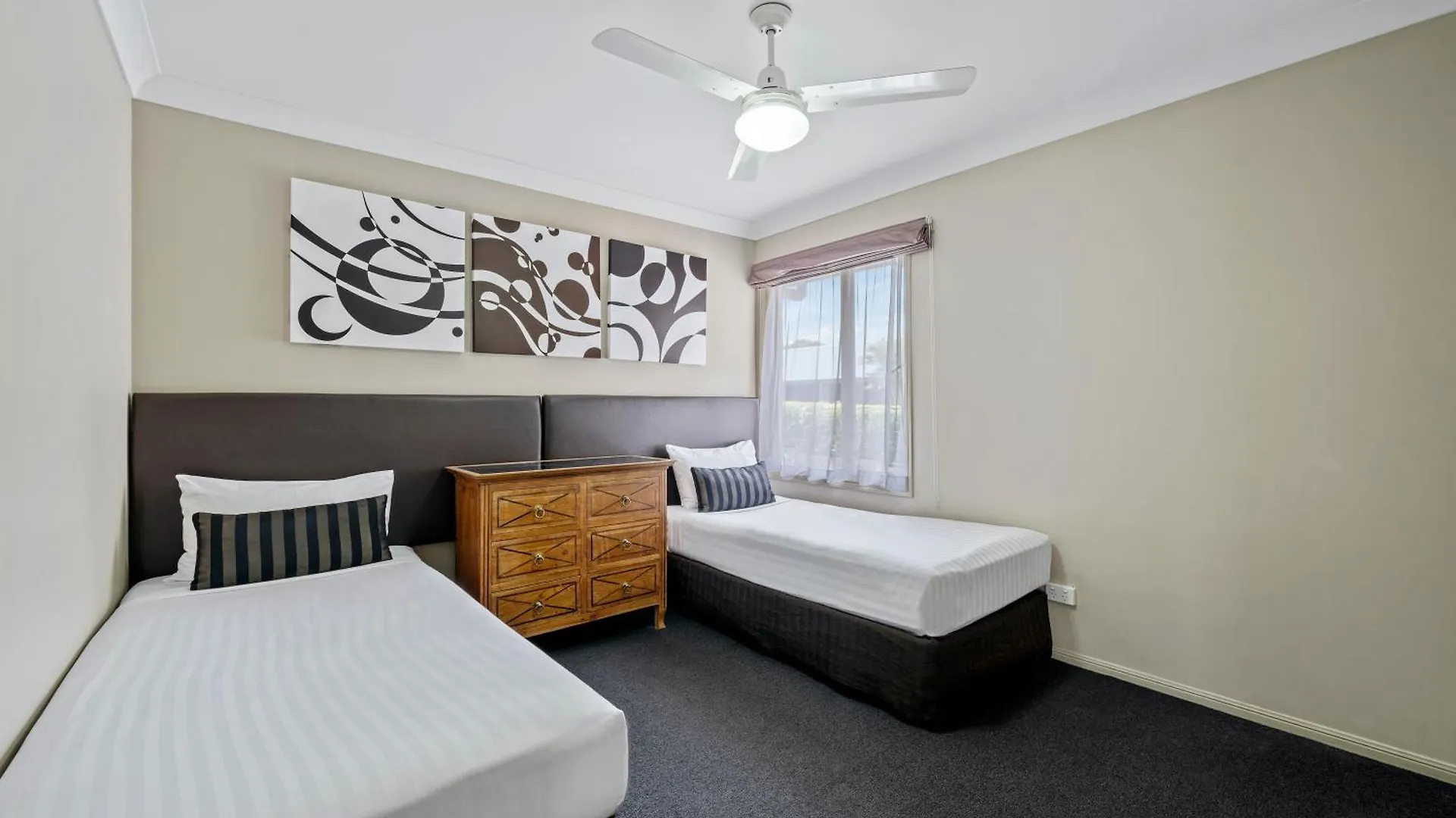 Ambassador On Ruthven Motel Toowoomba